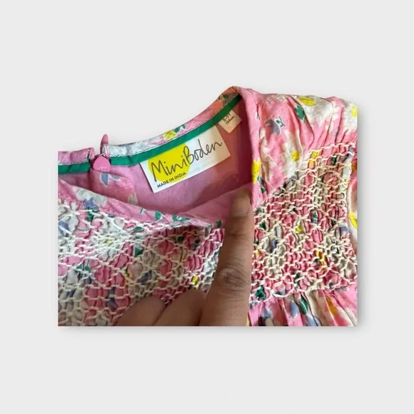 Mini Boden Cap Sleeve Pink Floral Smocked Dress - Picture 4 of 8